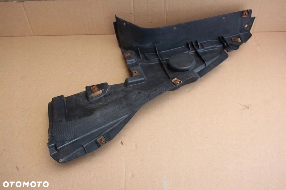 Osłona nadkola lewy przód trójkąt BMW e92 e93 8045399 M-Pakiet LEWA - 5