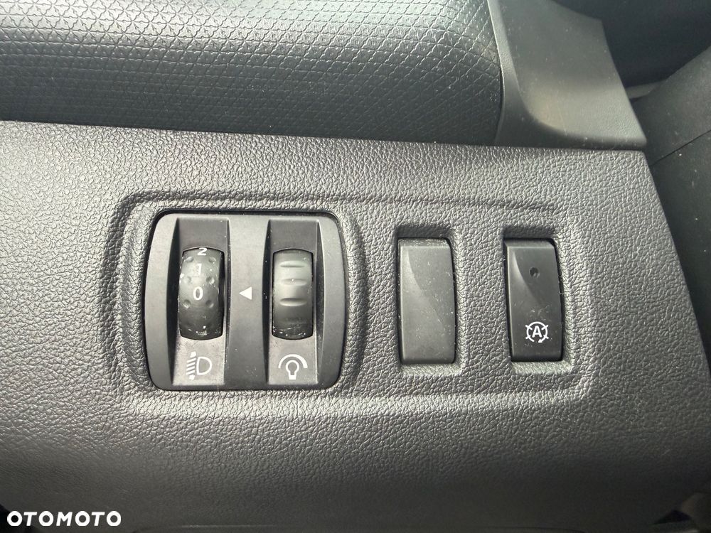 Renault Clio 0.9 Energy TCe Limited - 12