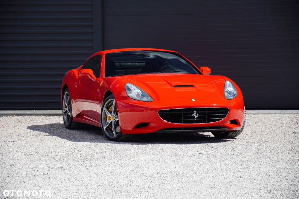 Ferrari California - 6