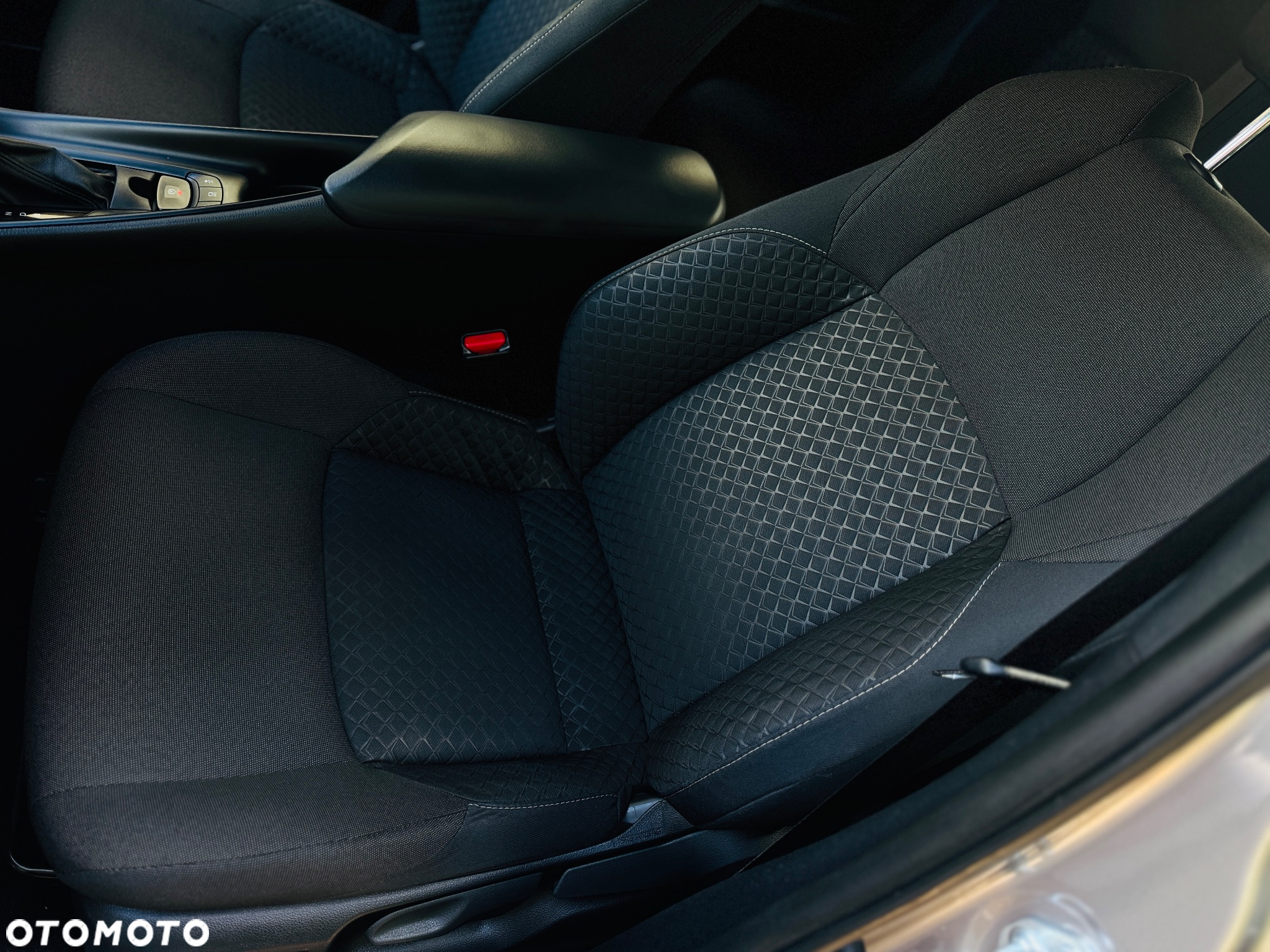 Toyota C-HR 1.8 Hybrid Style - 8