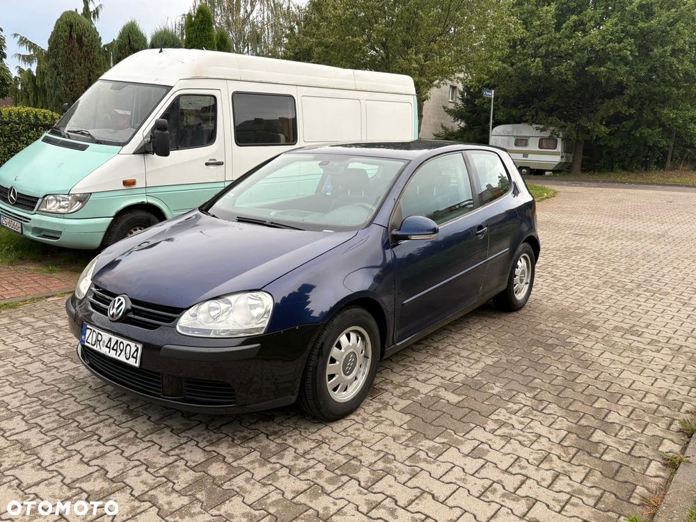 Volkswagen Golf - 2