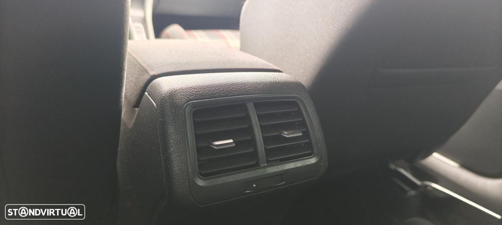 VW Golf 2.0 TSi GTi - 34