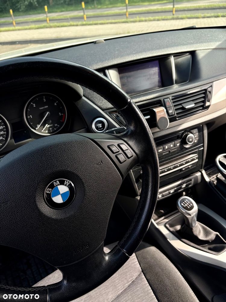 BMW X1 sDrive18d - 16
