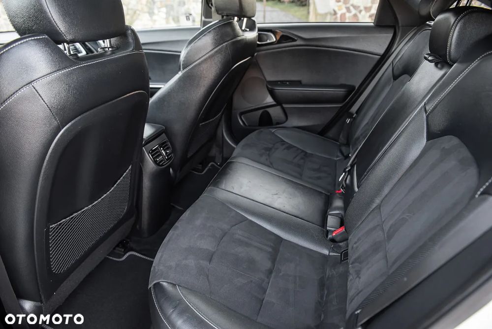 Kia ProCeed 1.4 T-GDI DCT7 OPF GT LINE - 29