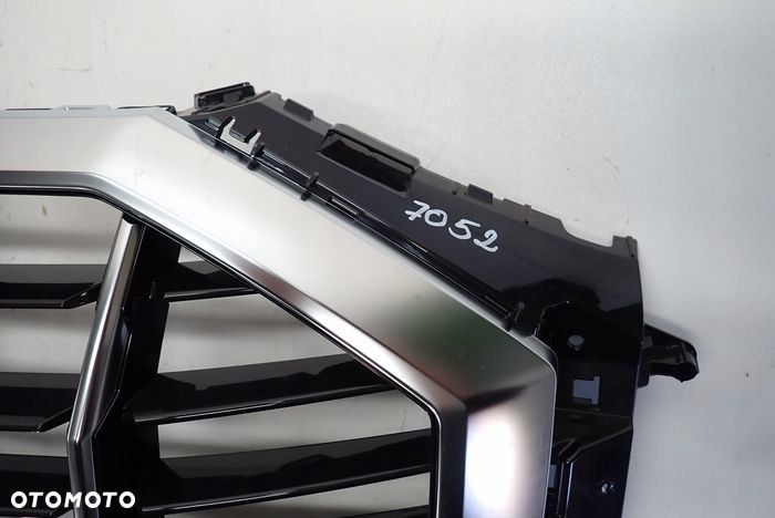 AUDI Q3 II 18- atrapa grill 83A853651E - 7