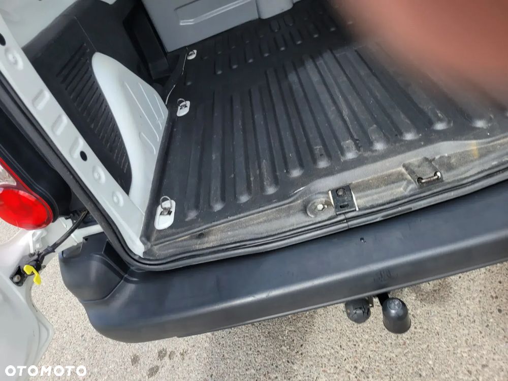 Peugeot Partner - 11