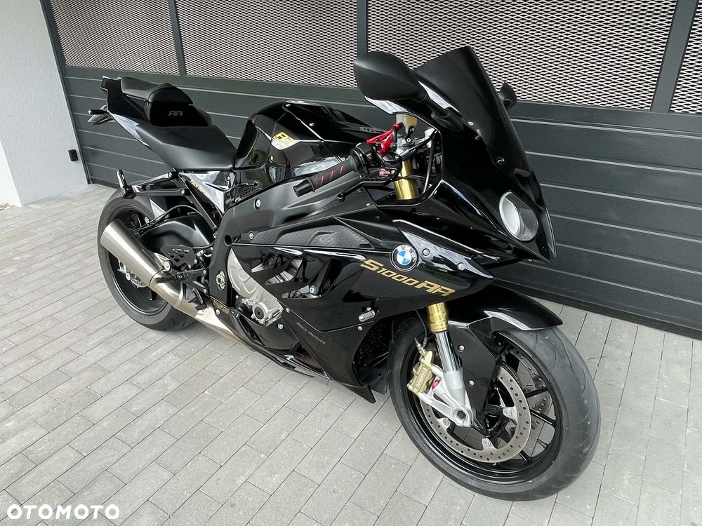 BMW S - 1