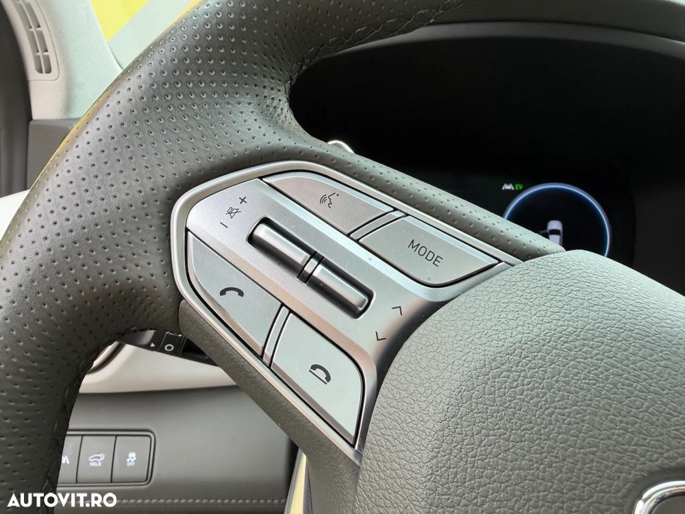 Hyundai Santa Fe 1.6 Plugin-Hybrid 4WD SEVEN Signature - 20
