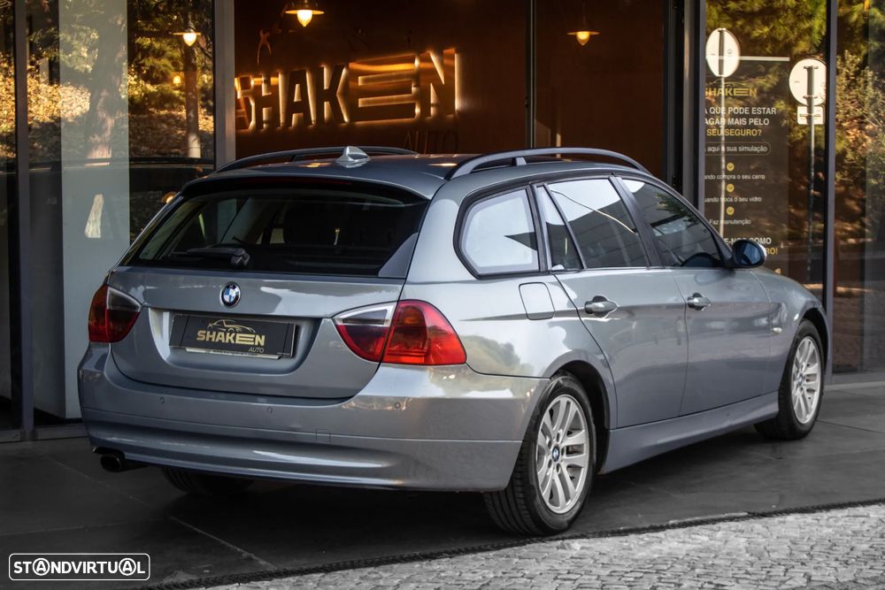 BMW 318 d LifeStyle - 4