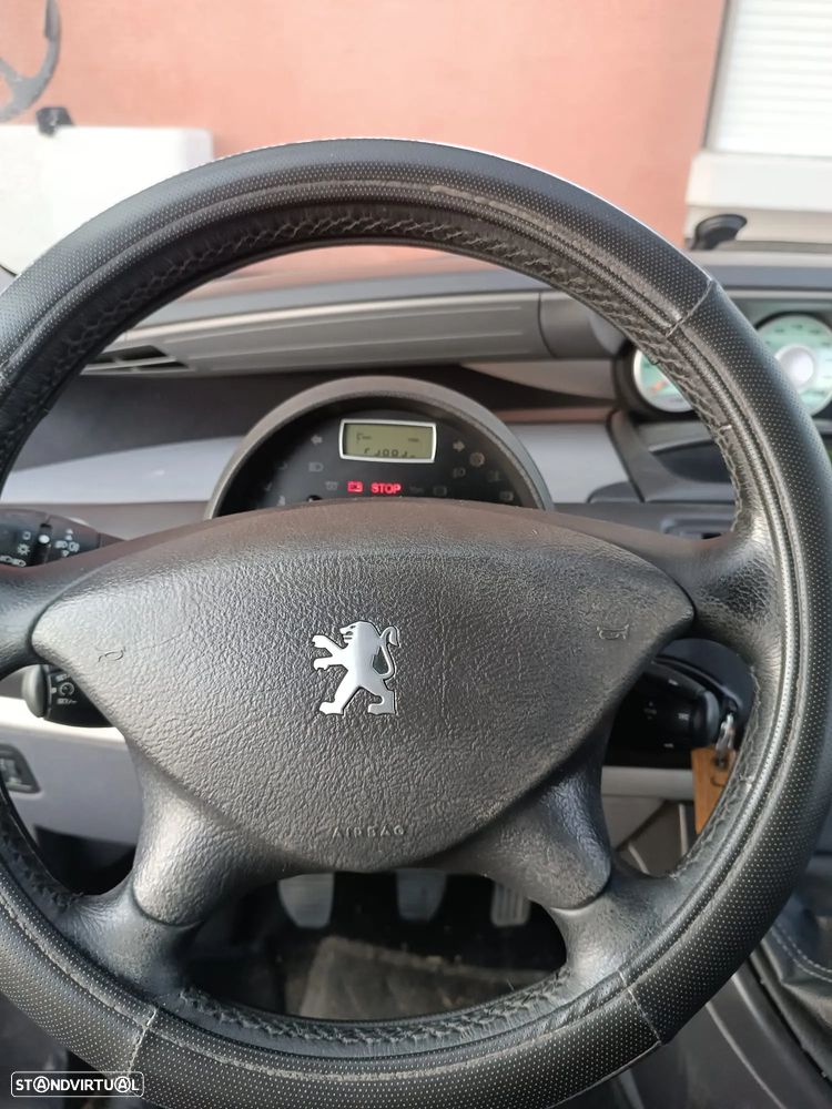 Peugeot 807 2.0 HDi - 18