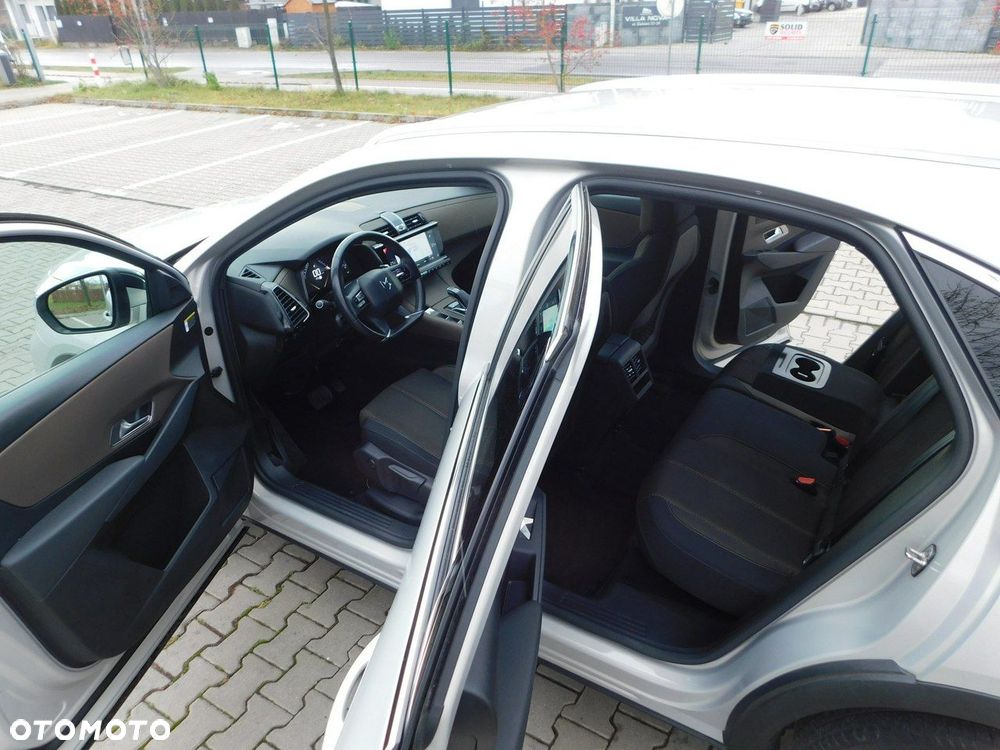DS Automobiles DS 7 Crossback - 12