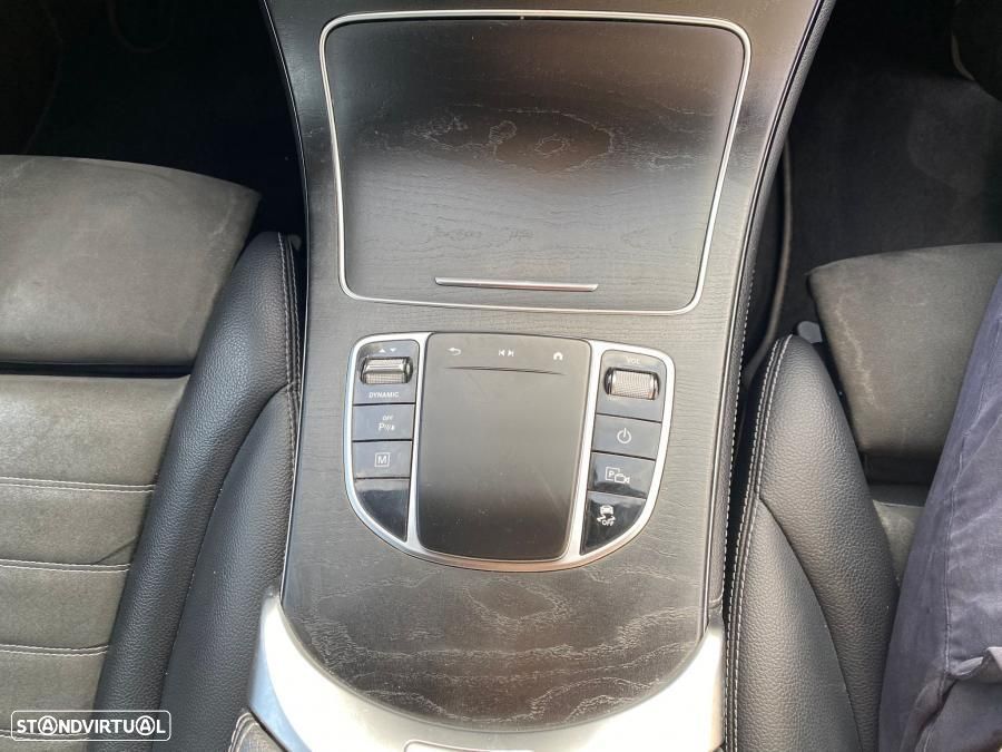 Mercedes-Benz GLC 300 e Coupe 4Matic — fotografia 8