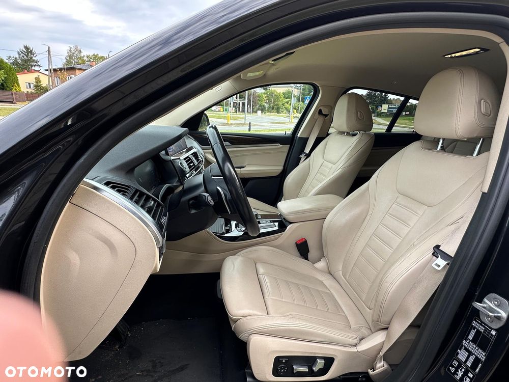 BMW X4 xDrive20d xLine sport - 26