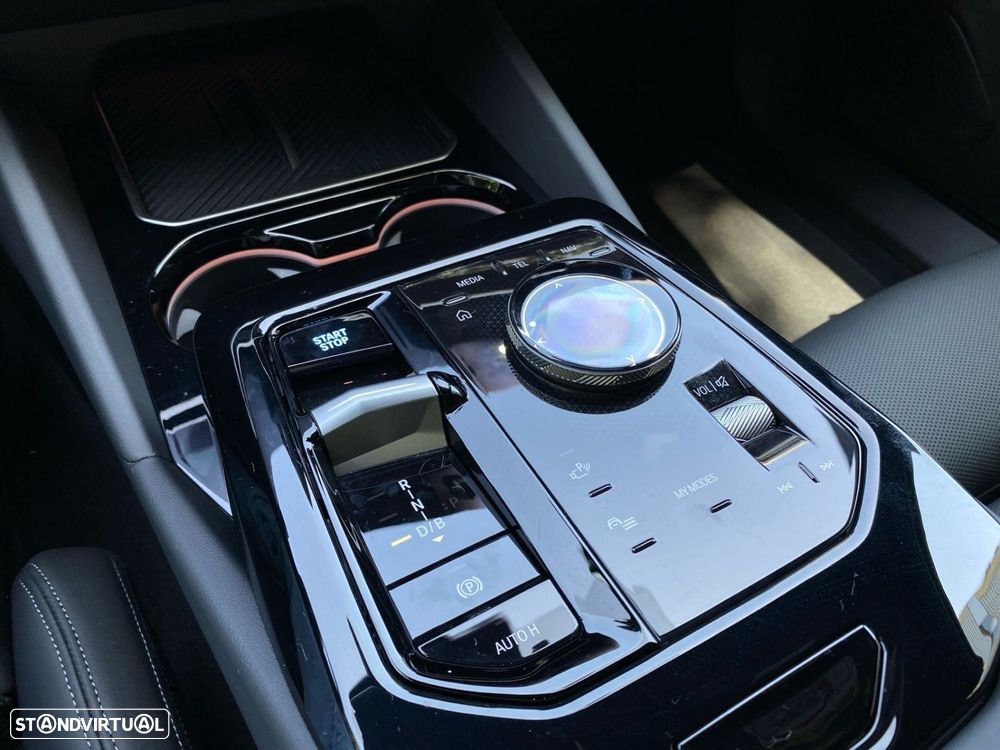 BMW i5 M60 xDrive Pack Desportivo M Pro - 16