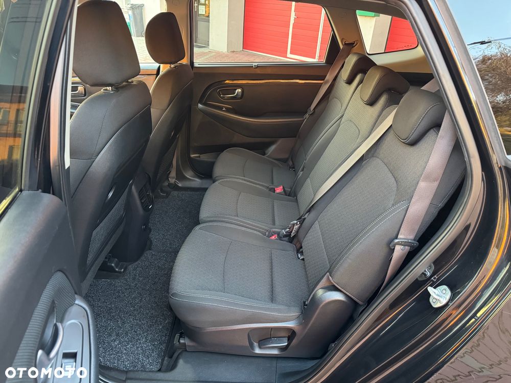 Kia Carens 1.7 CRDi 141 ISG Spirit - 15