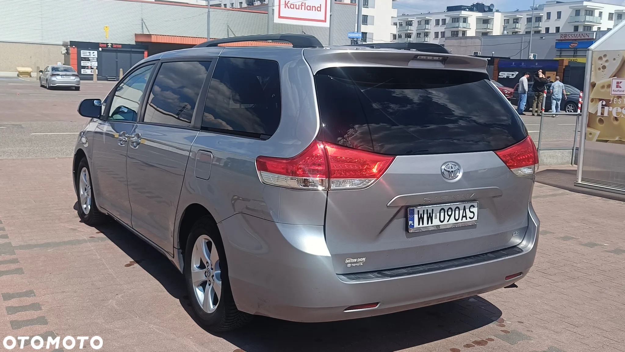 Toyota Sienna 3.5 V6 SE - 4