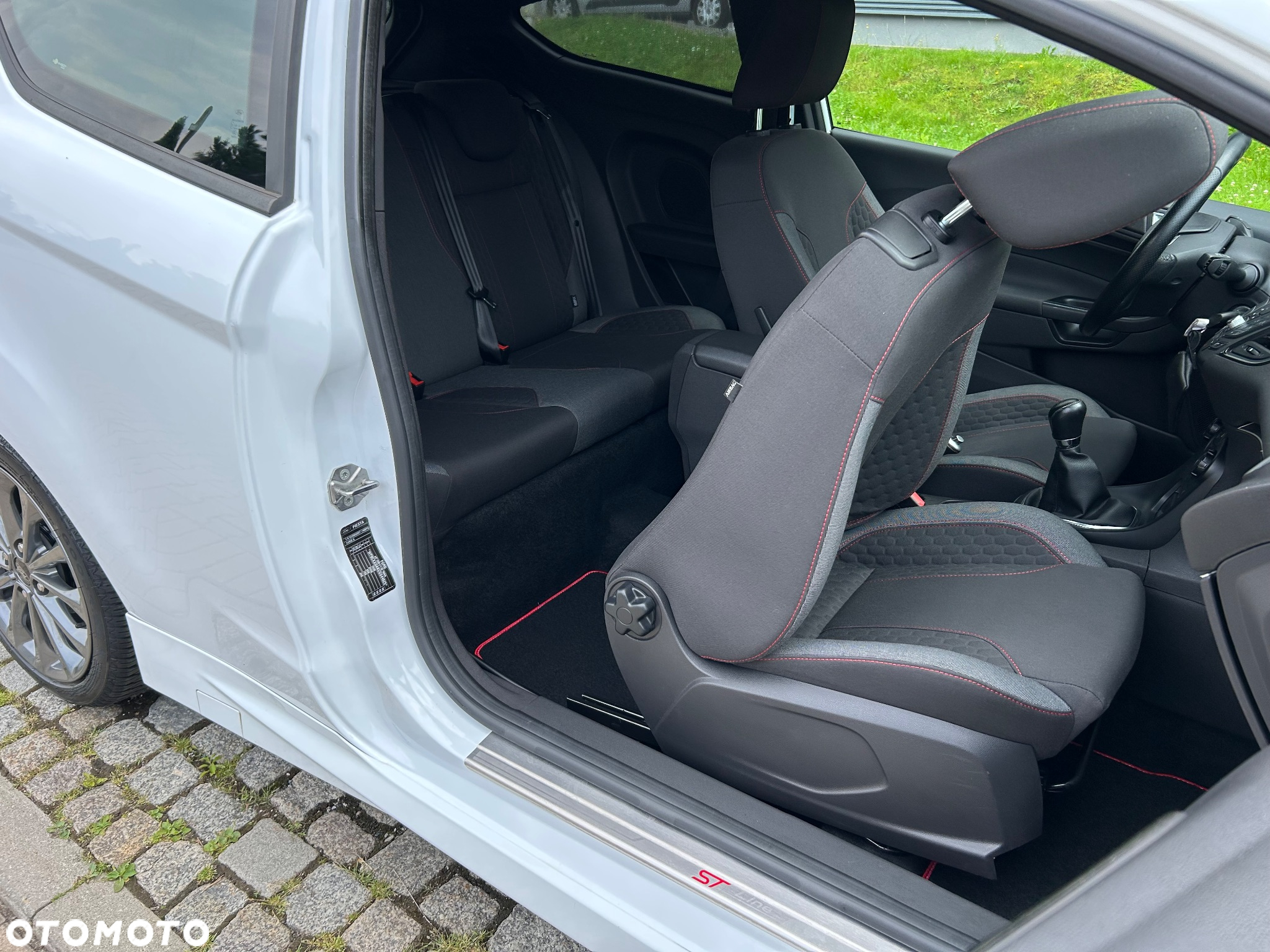 Ford Fiesta 1.0 EcoBoost Start-Stop ST-LINE - 21
