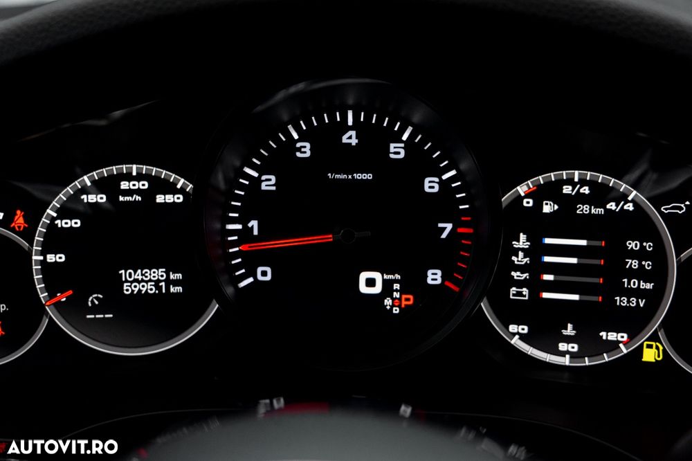 Porsche Cayenne Coupe Standard - 12