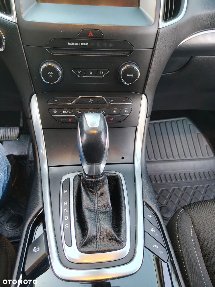 Ford S-Max 2.0 TDCi Titanium PowerShift - 10