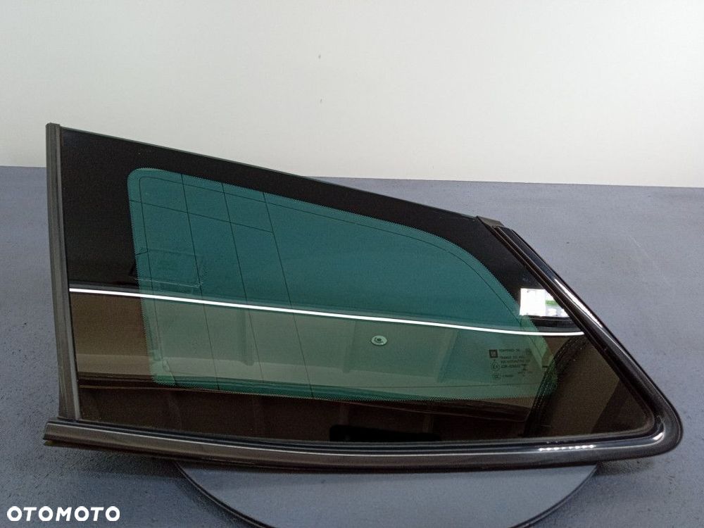 INSIGNIA B KOMBI SZYBA KAROSERYJNA TYŁ LEWA 20R - 1