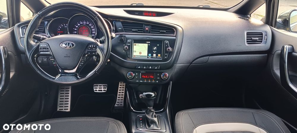 Kia Ceed 1.6 CRDi 136 DCT ISG GT Line - 30