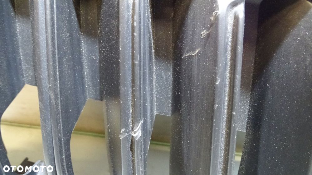 GRILL ATRAPA SKODA FABIA III 6V0853653 - 8