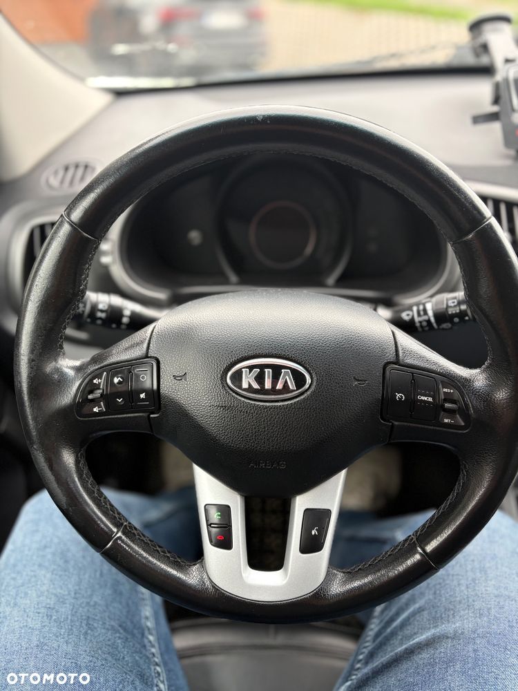 Kia Sportage 2.0 CRDI L - 8