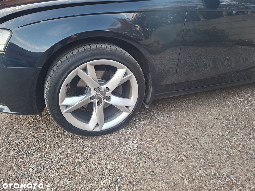 Audi A4 Limousine - 15