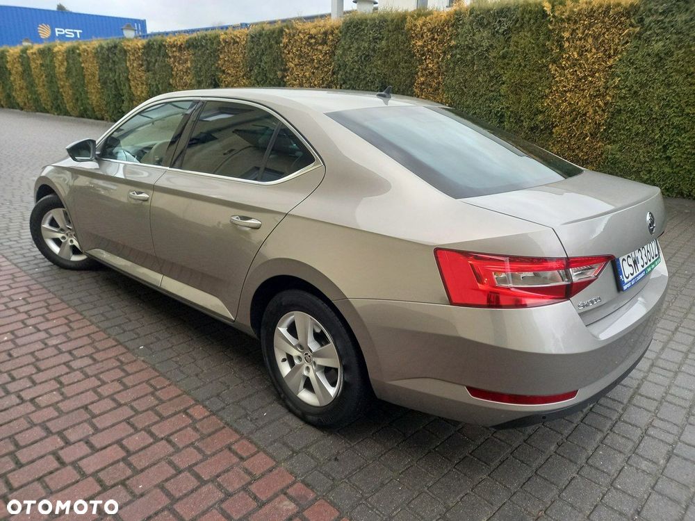 Skoda Superb 1.6 TDI Style - 3