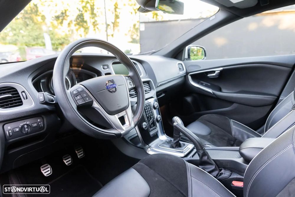 Volvo V40 1.6 D2 R-Design - 12