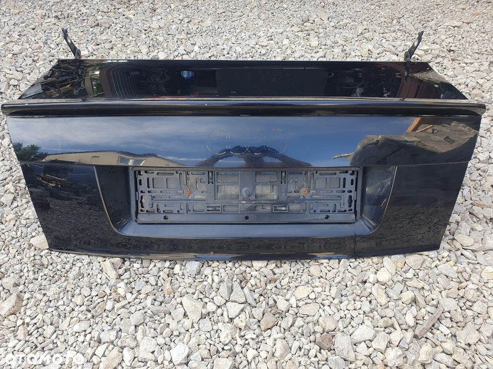 AUDI A4 B6 SEDAN KLAPA BAGAŻNIKA  ZAWIASY SIŁOWNIKI KLAMKA ZAMEK TAPICERKA - 1
