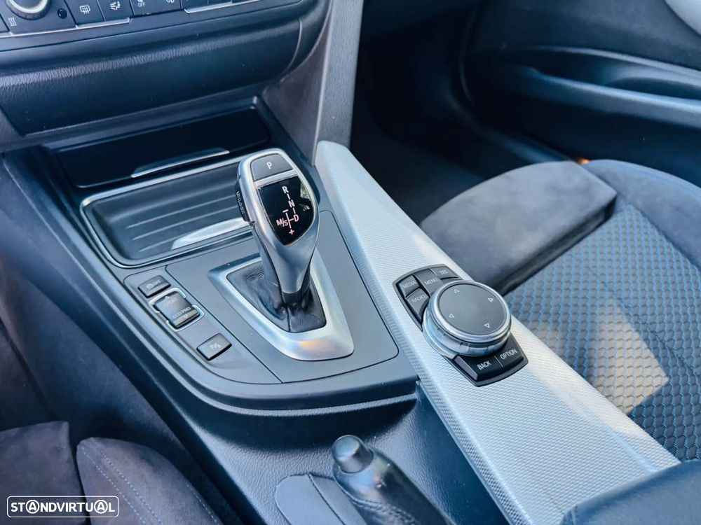 BMW 320 d Auto Pack M - 28