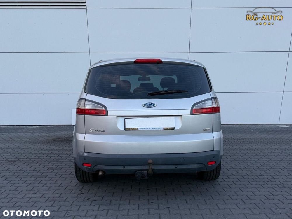 Ford S-Max - 10