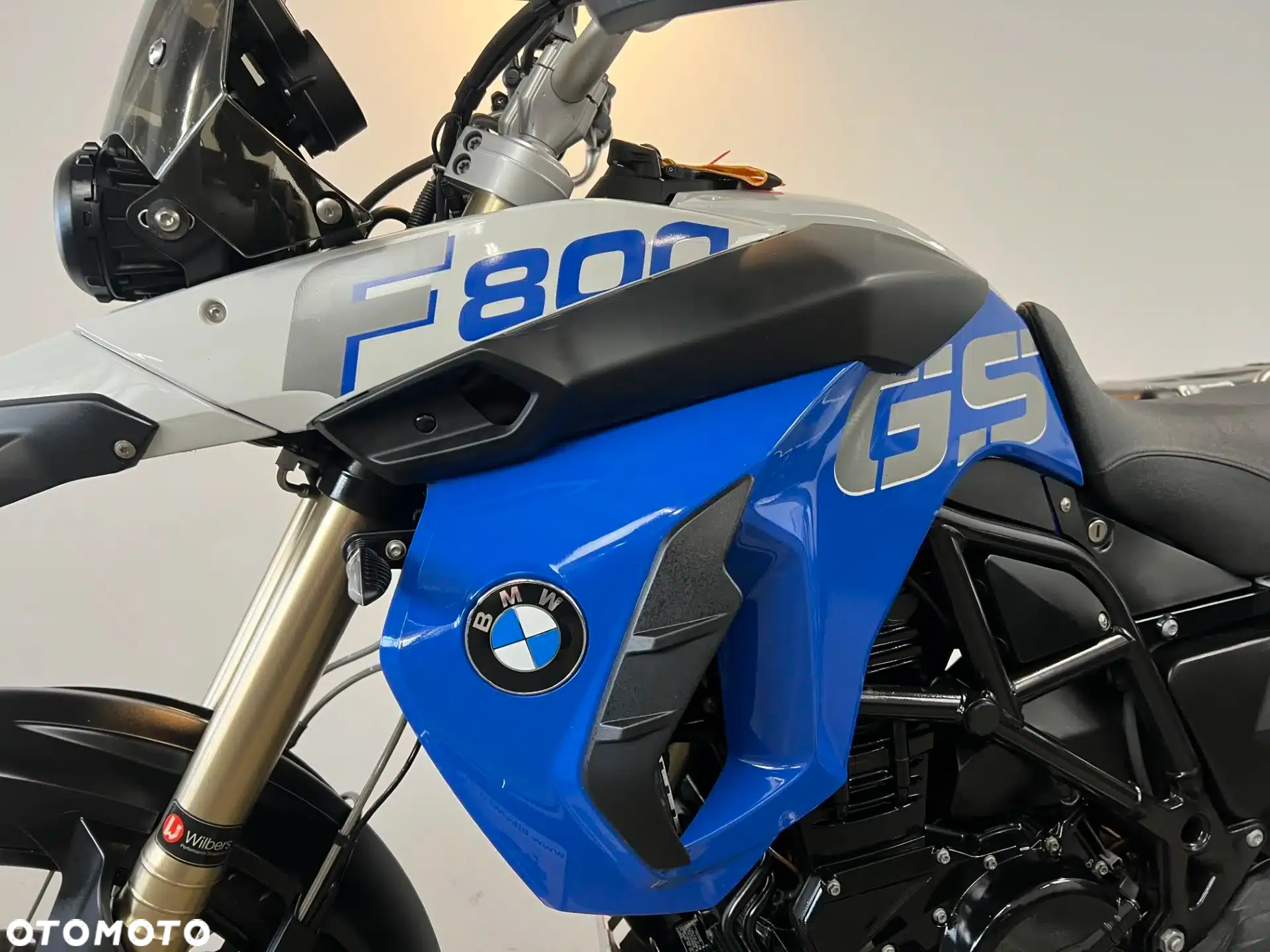 BMW F - 23