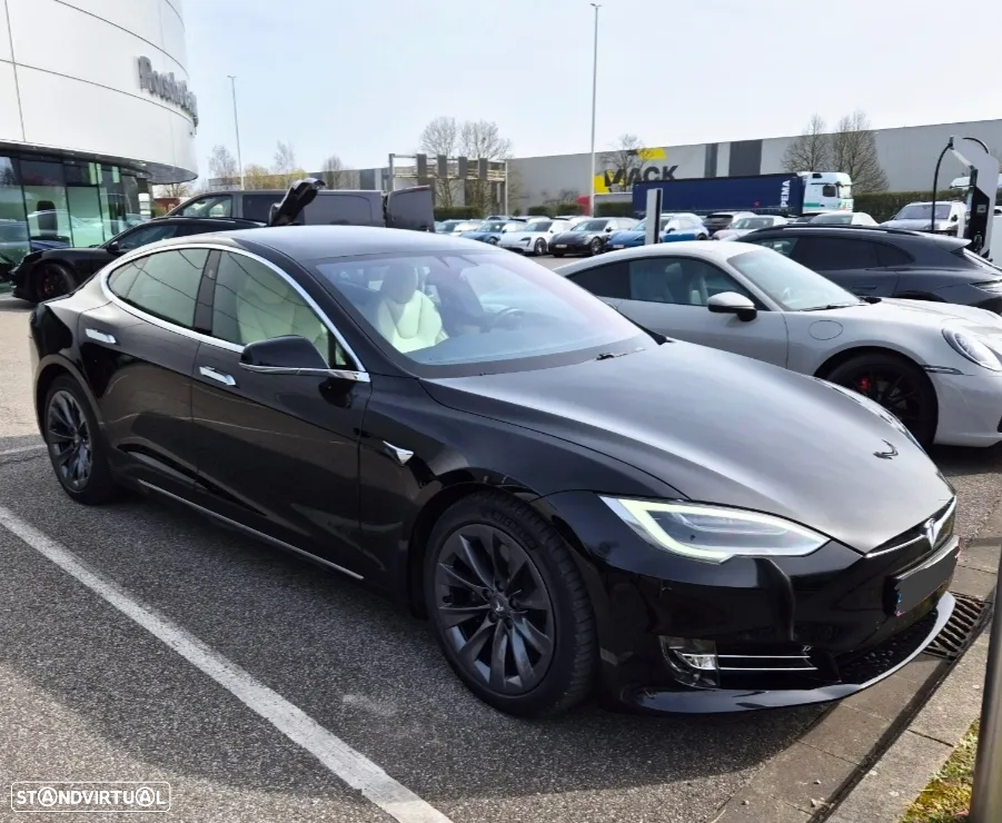 Tesla Model S Performance - 2