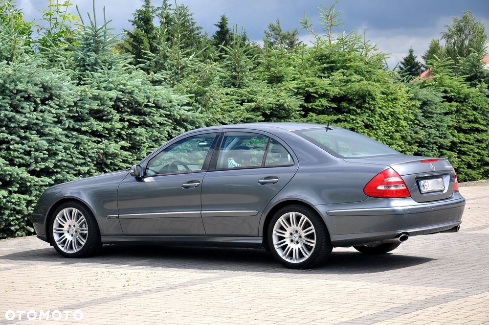 Mercedes-Benz Klasa E - 21