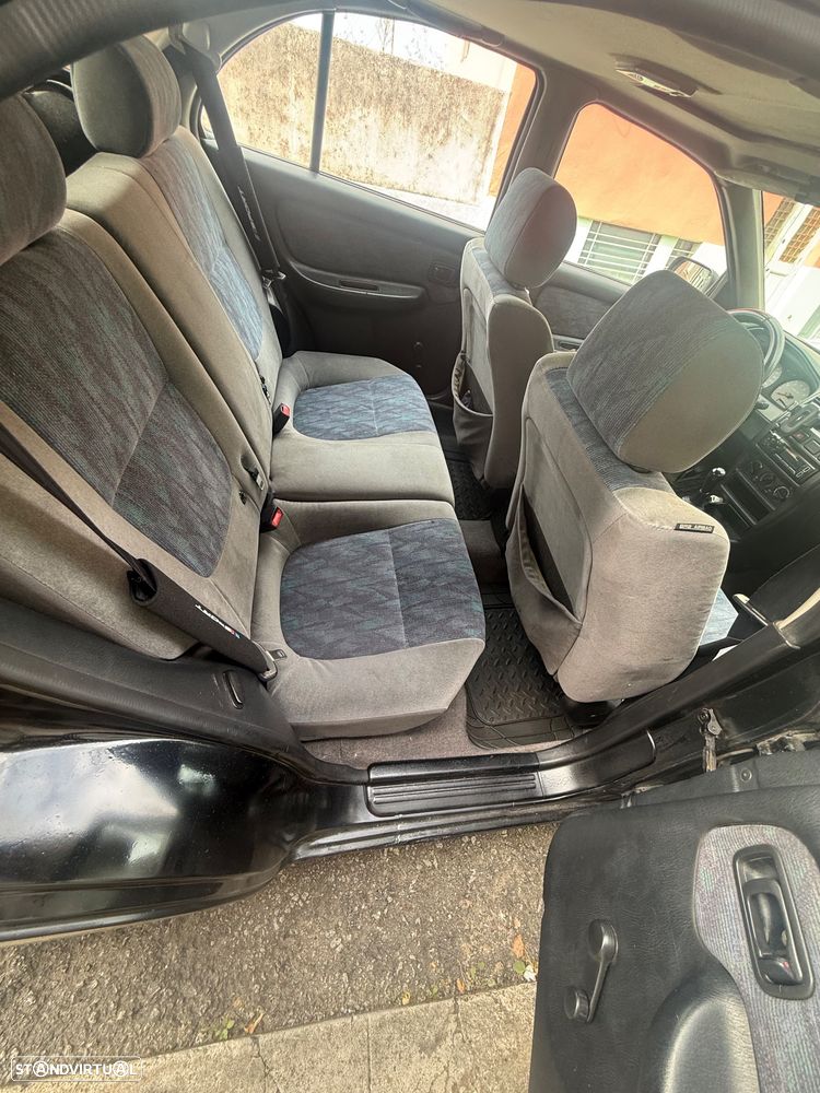 Nissan Almera - 9