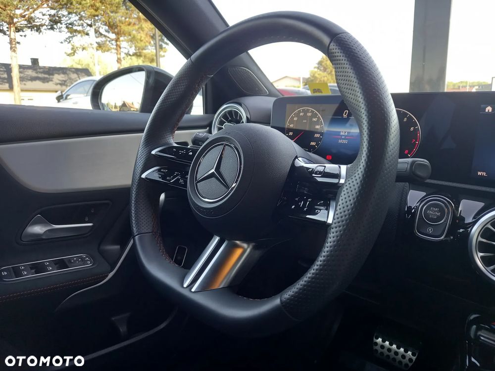 Mercedes-Benz Klasa A 200 AMG Line 7G-DCT - 7