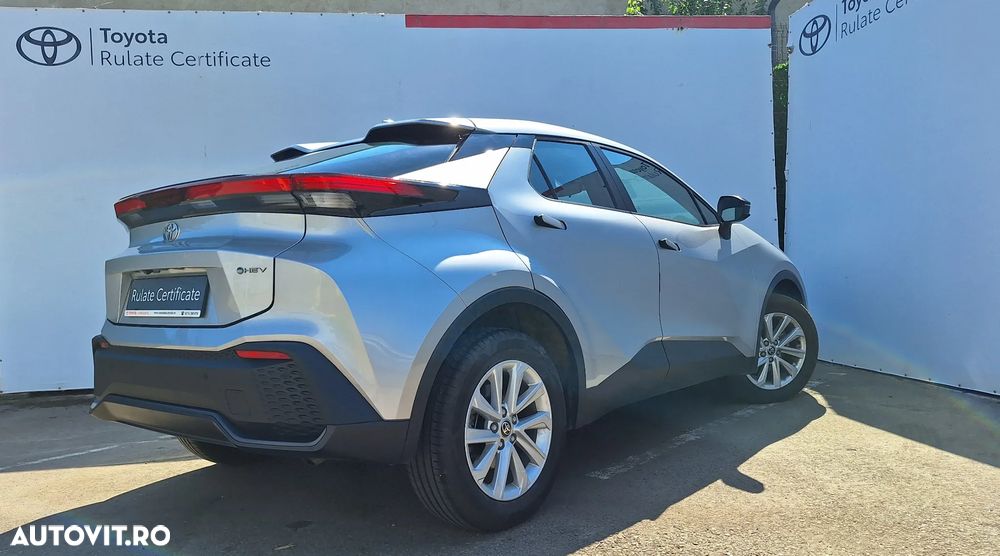 Toyota C-HR - 9