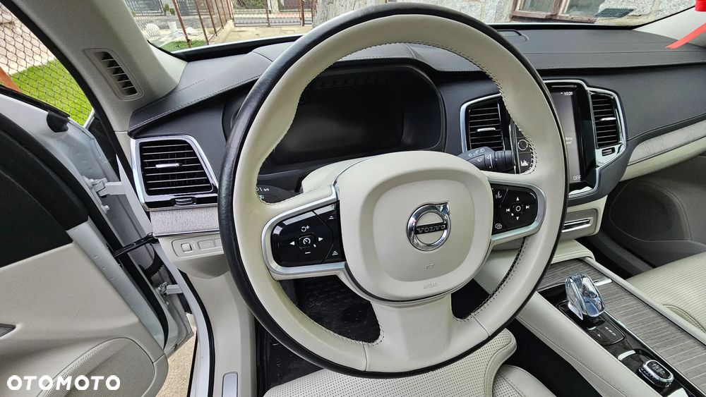 Volvo XC 90 T8 AWD Plug-In Hybrid Inscription 7os - 38