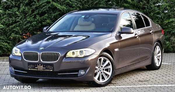 BMW Seria 5 525d Sport-Aut. Luxury Line