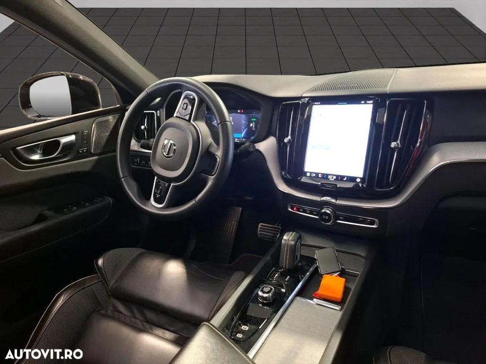 Volvo XC 60 T8 Twin Engine AWD R-Design - 2