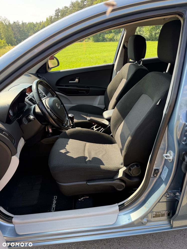 Kia Ceed 1.4 CVVT EX - 22