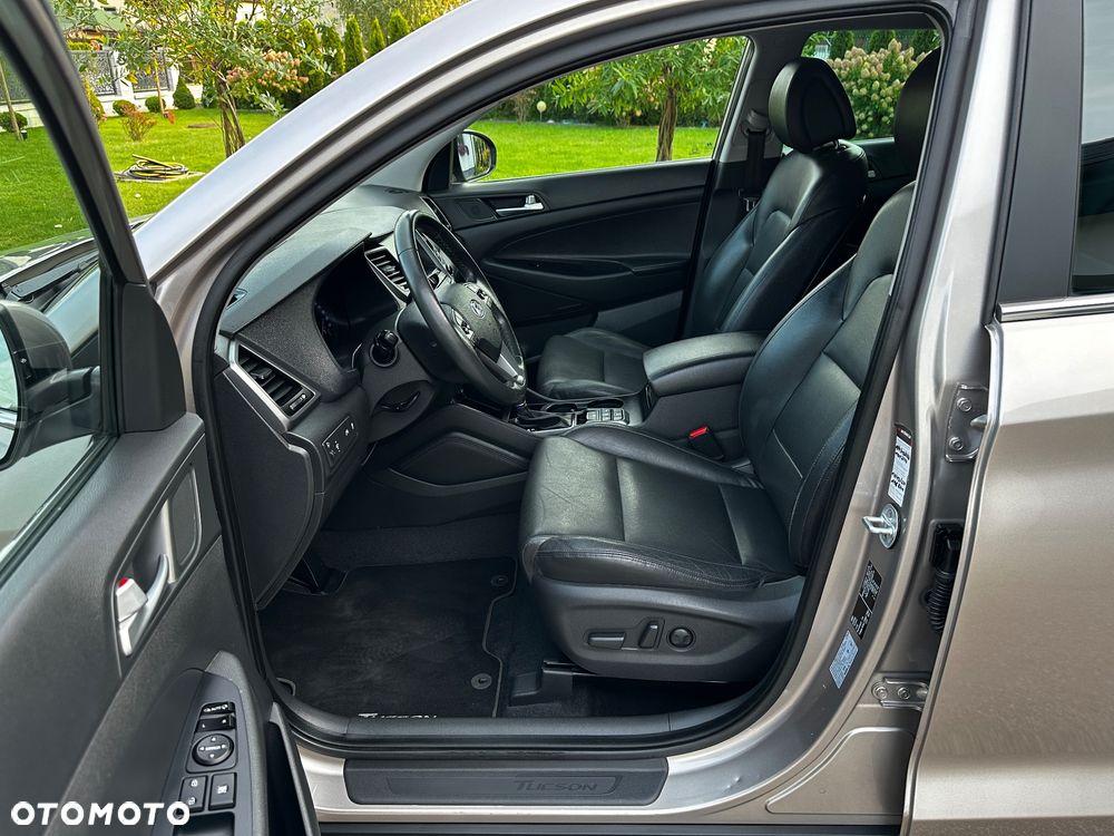 Hyundai Tucson 1.7 CRDI BlueDrive Premium 2WD DCT - 21