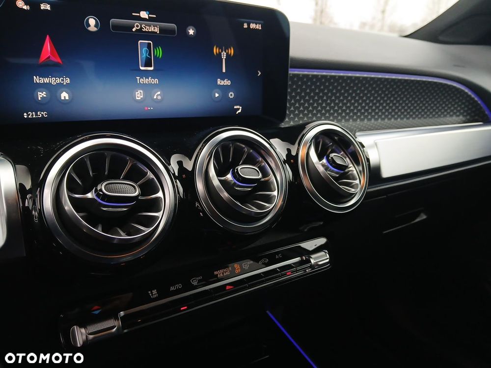 Mercedes-Benz GLB 200 Progressive 7G-DCT - 15