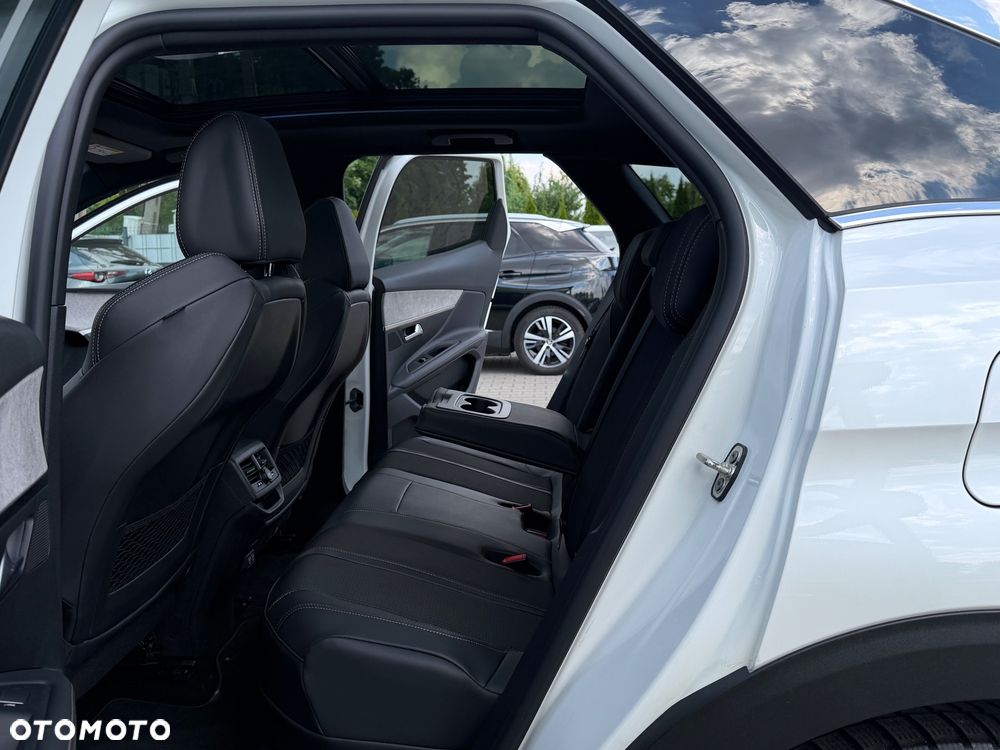 Peugeot 3008 1.6 PureTech HYbrid Allure S&S EAT8 - 32