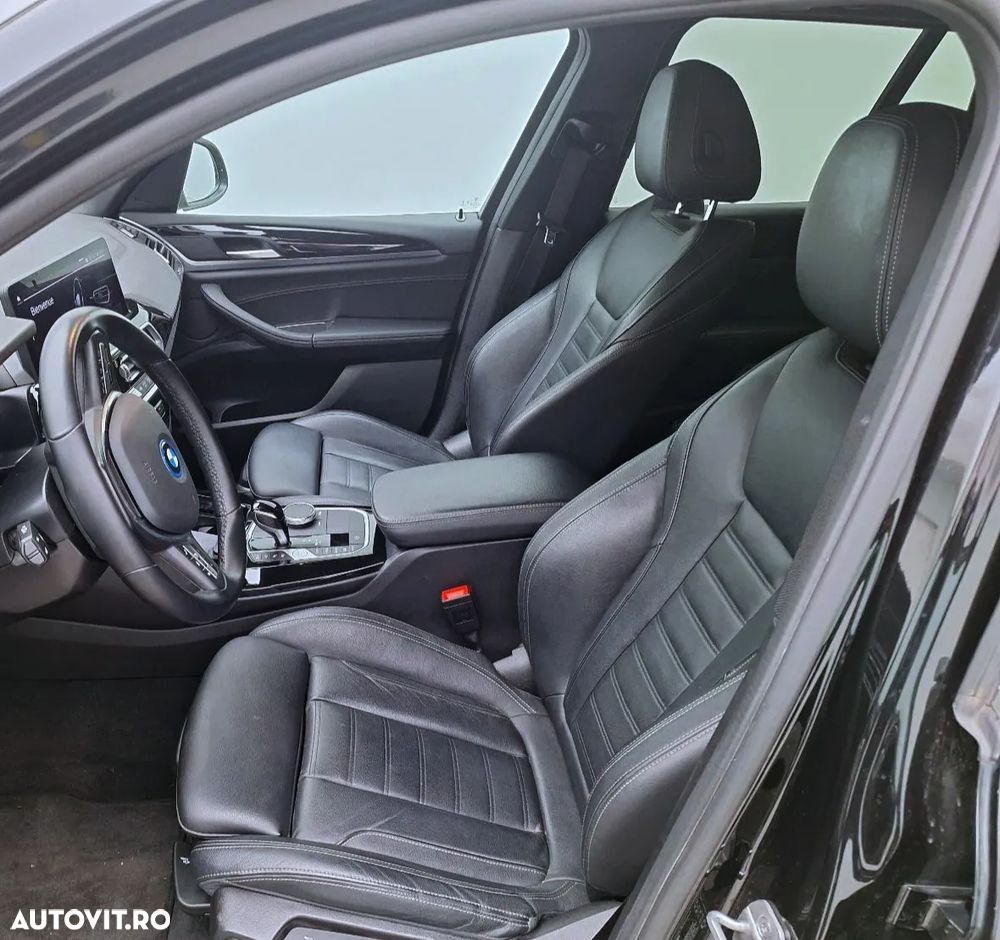 BMW X3 xDrive30e AT PHEV - 8