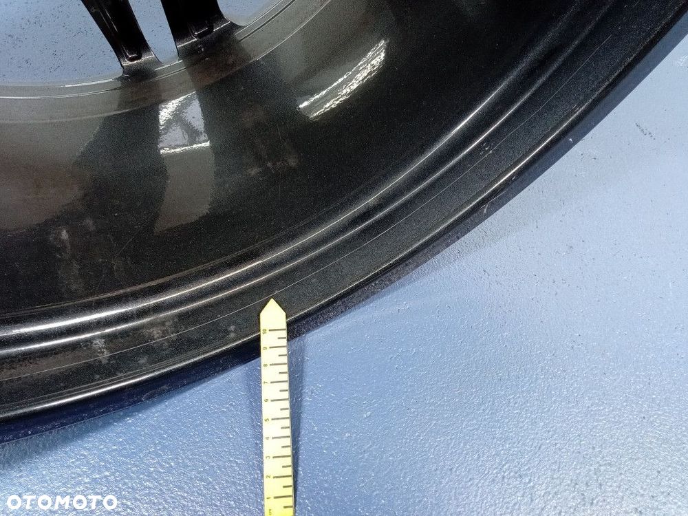 BENTLEY BENTAYGA FELGA ALUMINIOWA 10JX21H2 ET28 \ BBS\ - 3