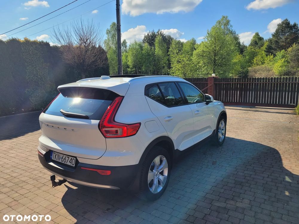 Volvo XC 40 T2 Momentum - 35