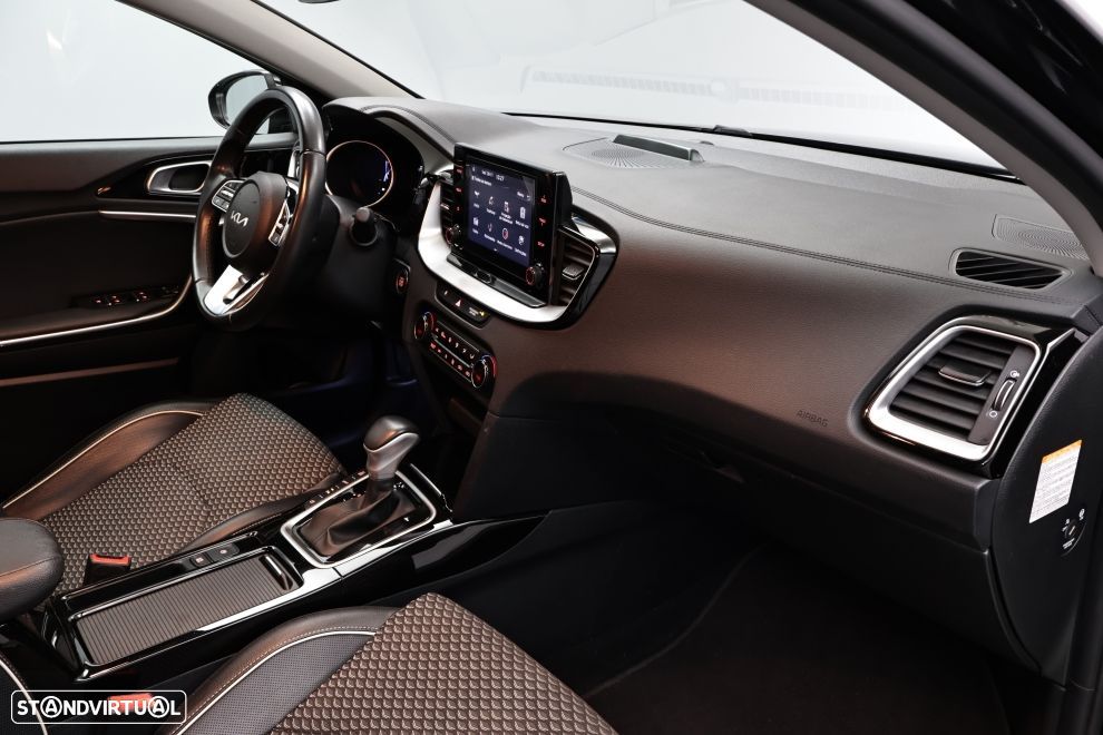 Kia XCeed 1.6 GDi PHEV Drive - 22